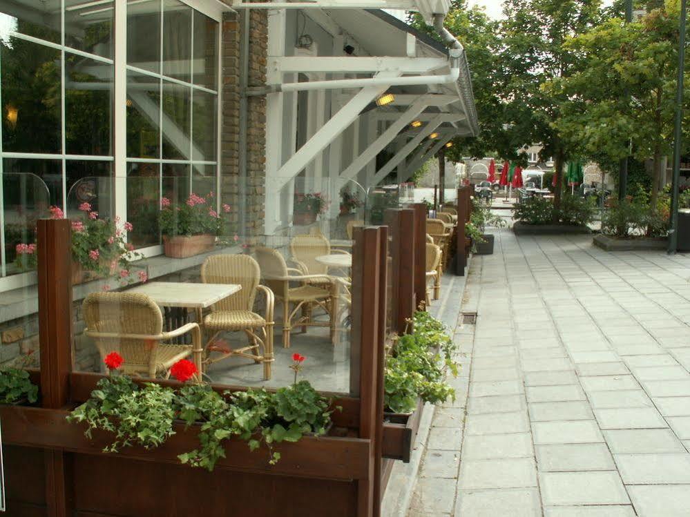 Hotel Grenier Des Grottes Han-sur-Lesse Exterior foto